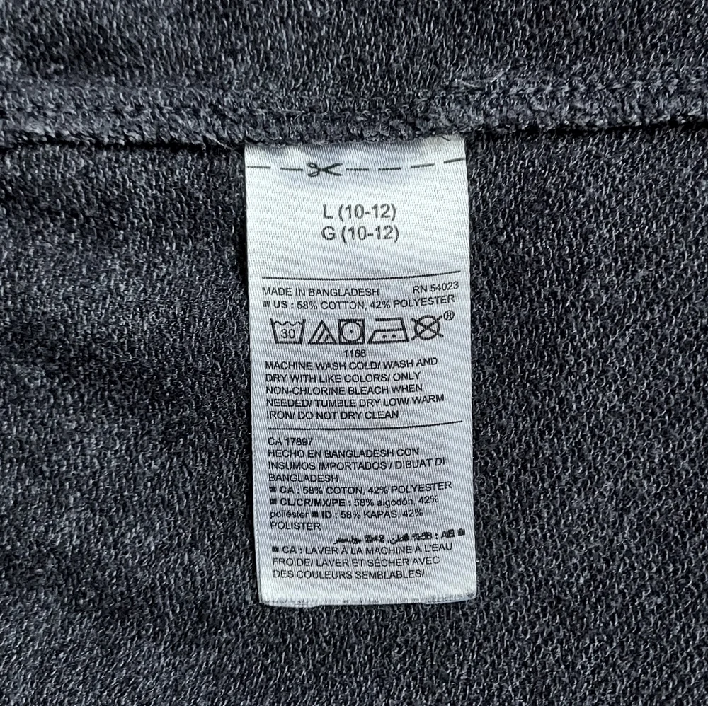 2 pair; Old Navy Camo (1) and Gray (1) Jogger Shorts for Boys, size 10-12 - Picture 6 of 13